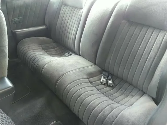 Used 1992 Blue Pontiac SE Richard Petty Edition image 8
