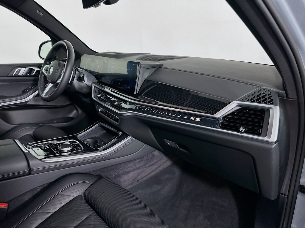 Used 2026 Brooklyn Grey Metallic BMW xDrive40i image 30
