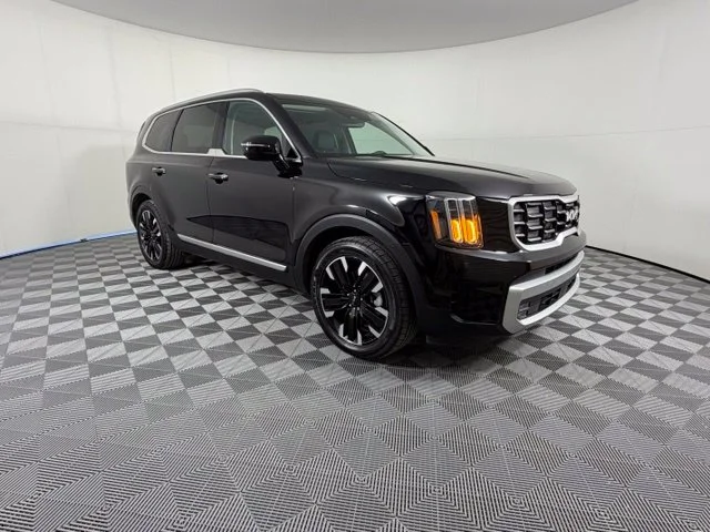 Used 2024 Black Kia SX image 1