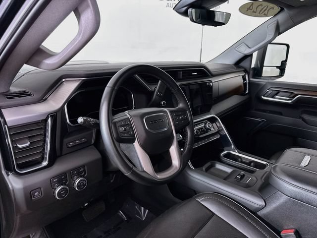 Used 2024 Onyx Black GMC Denali image 10
