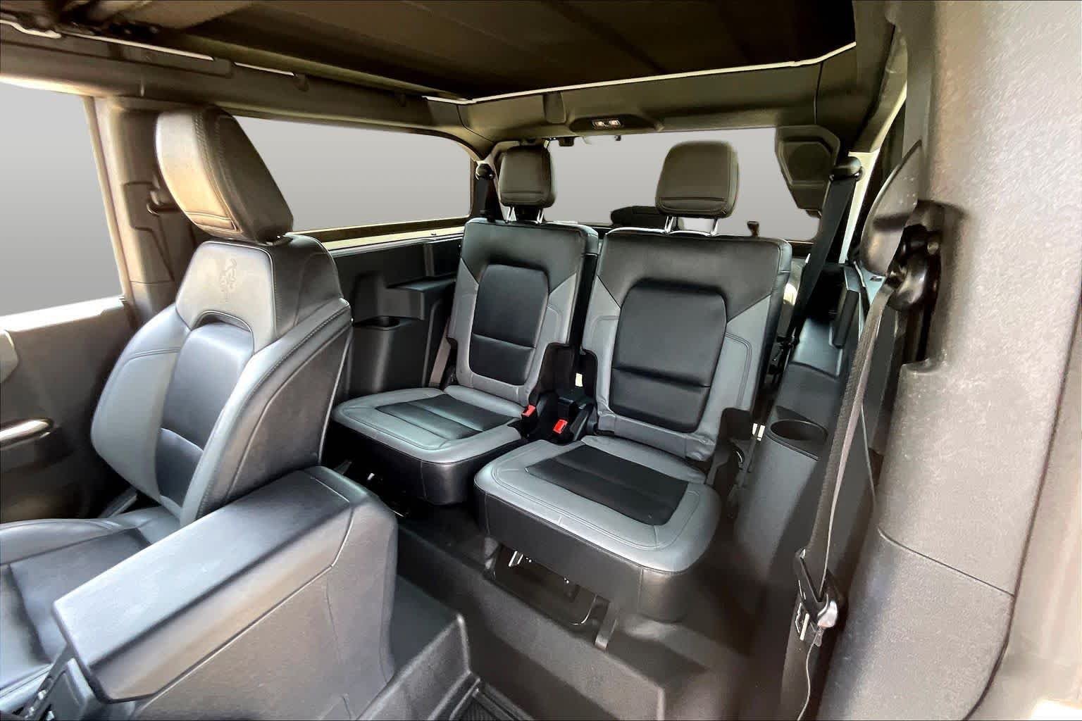 Used 2024 Oxford White Ford Black Diamond image 18