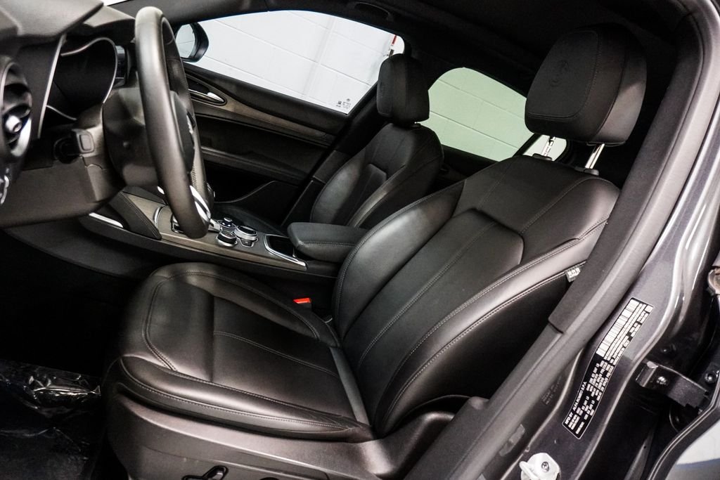Used 2023 Gray Alfa Romeo Ti image 6