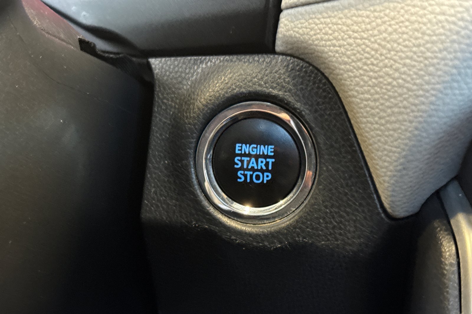 Certified Used 2019 White Toyota XLE image 29