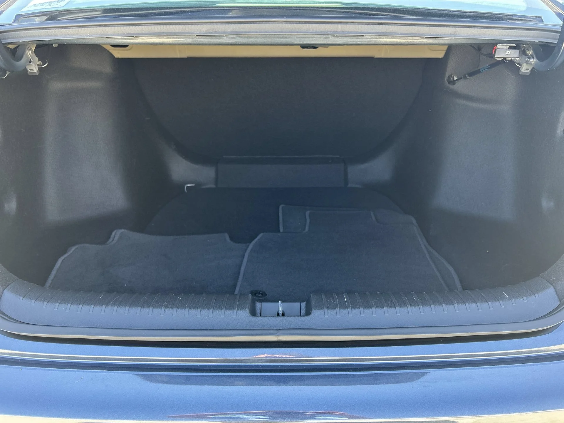 2025 Honda Accord LX - Photo 20