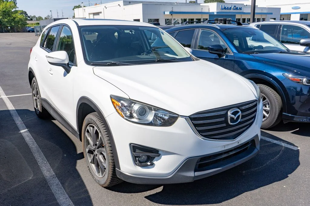 Used 2016 Crystal White Pearl Mazda Grand Touring image 3