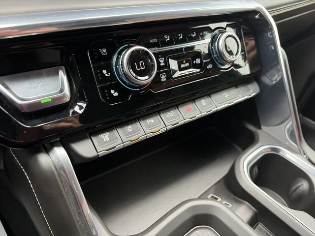 Used 2024 White GMC Denali Ultimate image 27