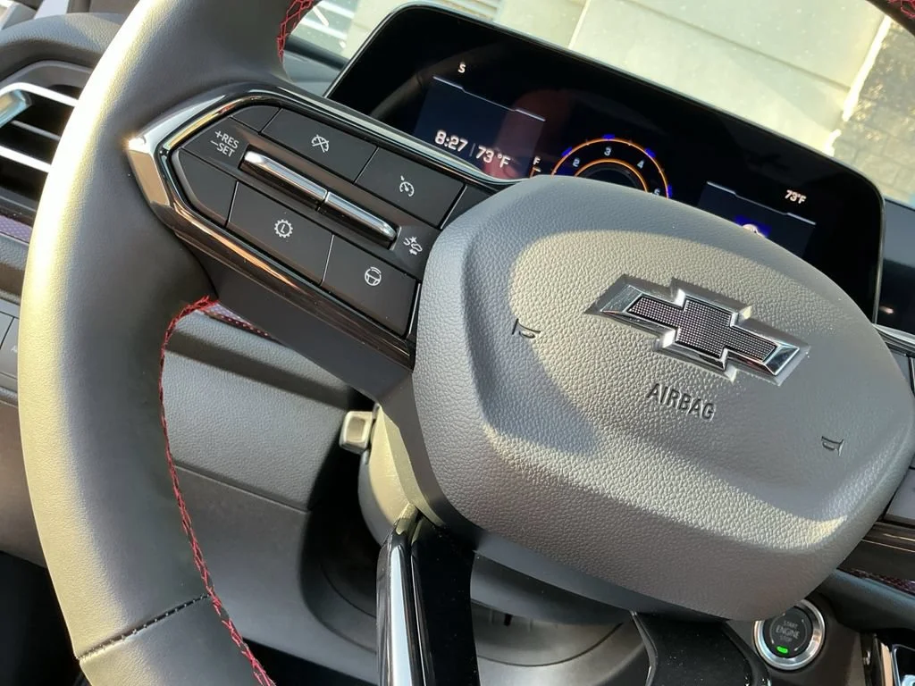 Used 2026 Polar White Tricoat Chevrolet RS image 20