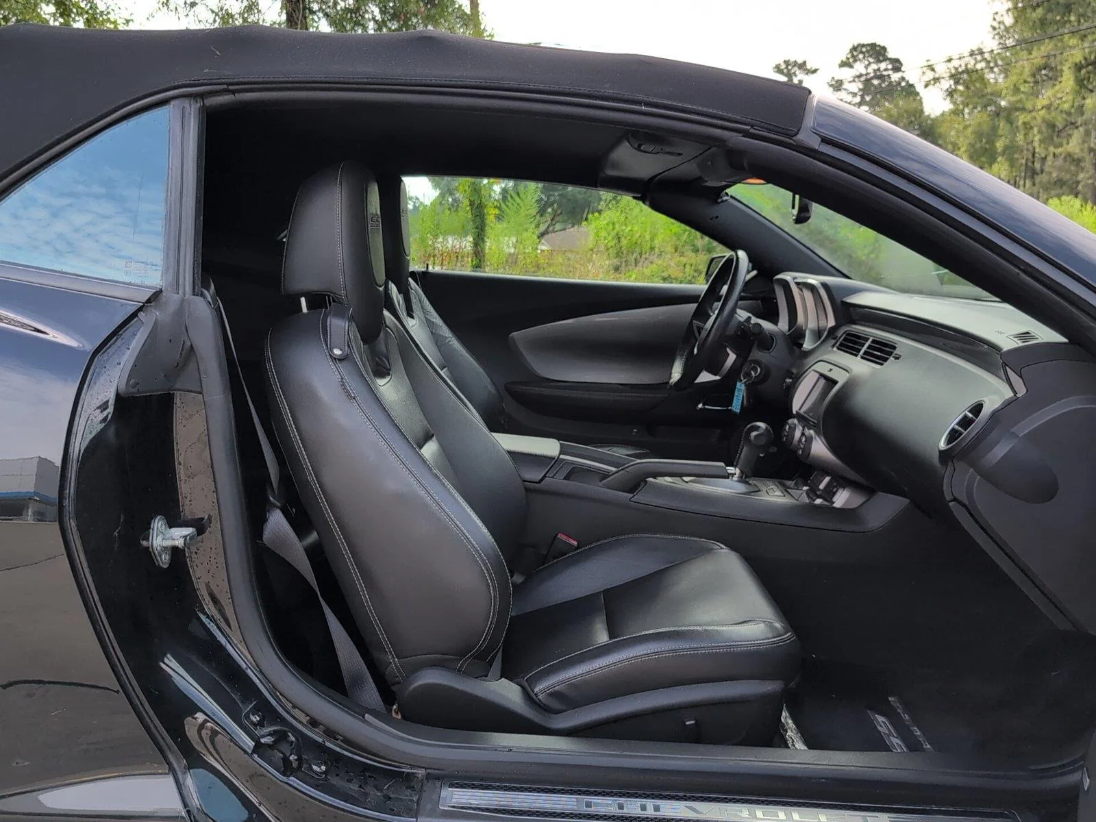 Used 2011 Black Chevrolet 2SS image 15