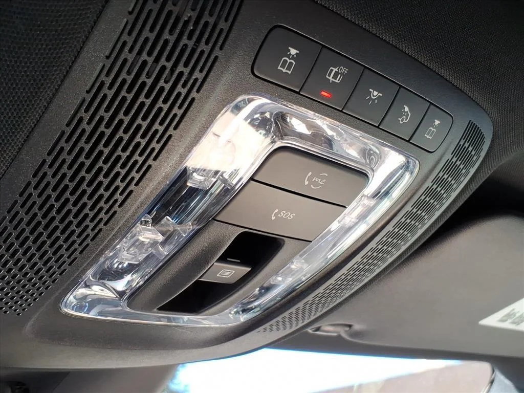 Certified Used 2026 Polar White Mercedes-Benz GLA 250 image 22