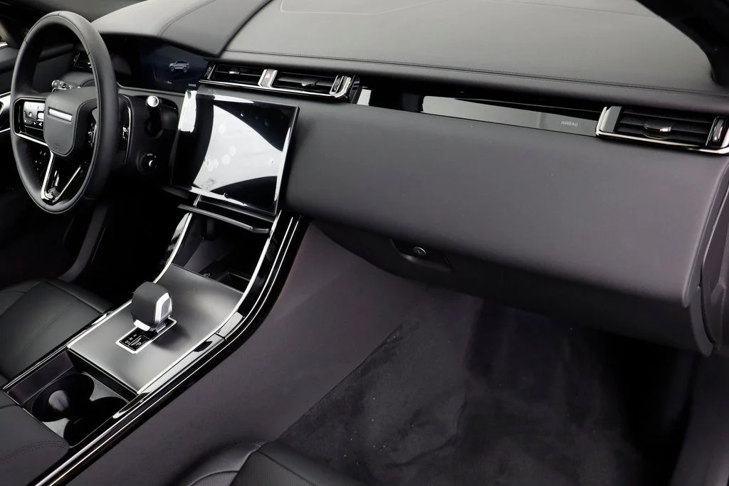 New 2026 Gray Land Rover Dynamic SE image 19