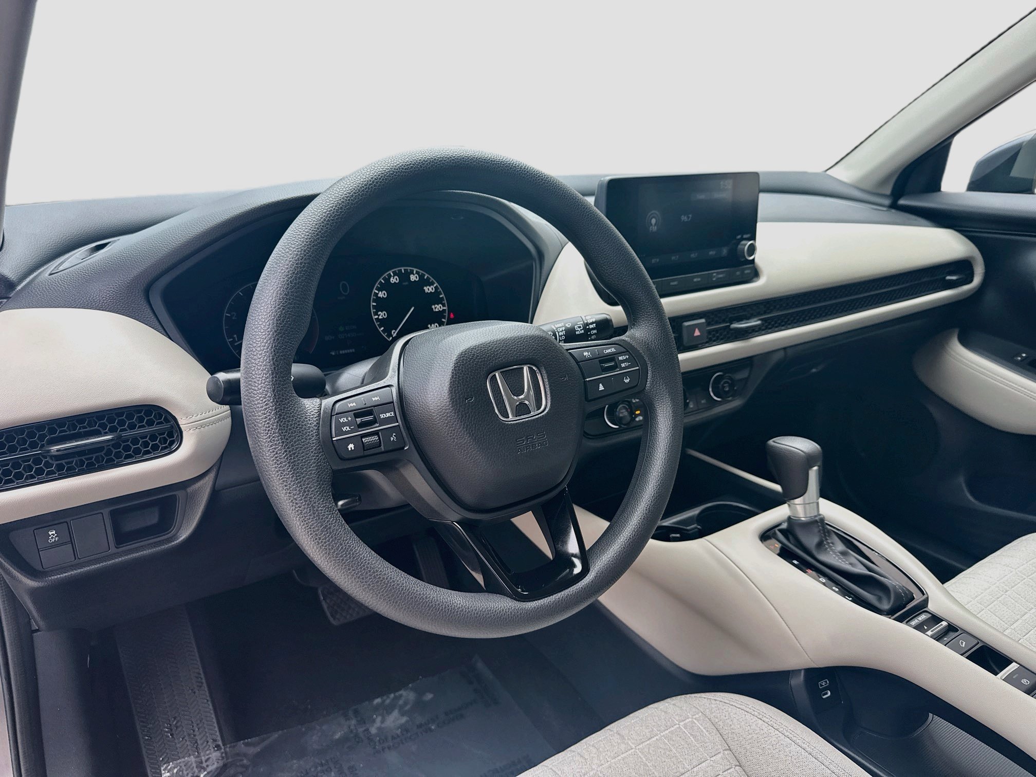 Used 2025 Urban Gray Pearl Honda LX image 7