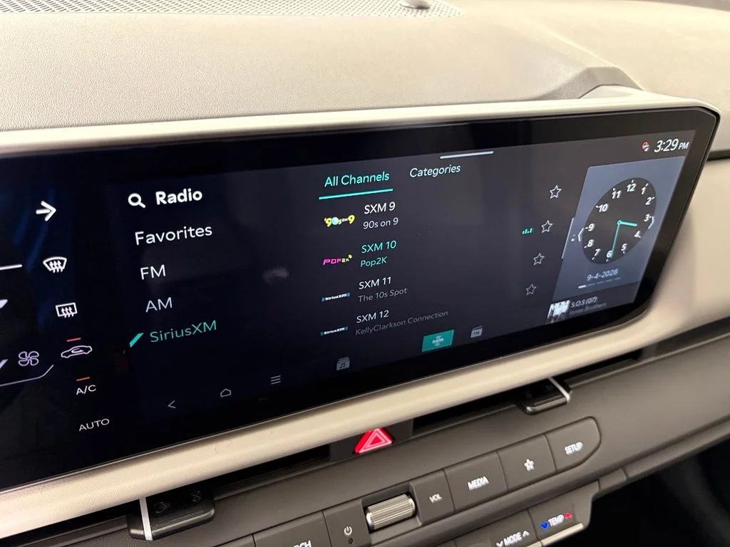 New 2027 Snow White Pearl Kia EX image 28