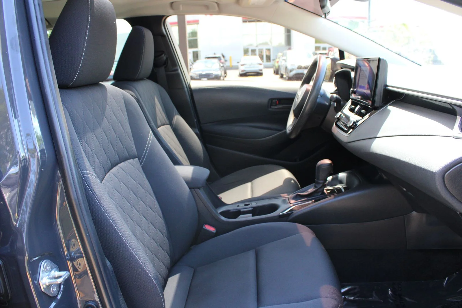 Used 2023  Toyota LE image 26