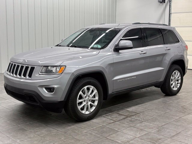 Used 2016 Silver Jeep Laredo image 5