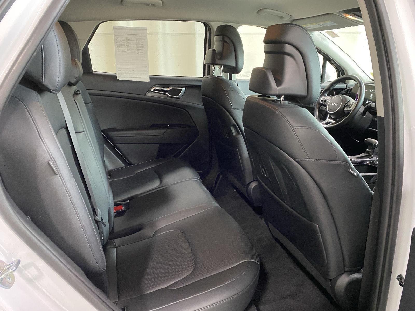 Used 2024 Glacial White Pearl Kia EX image 12