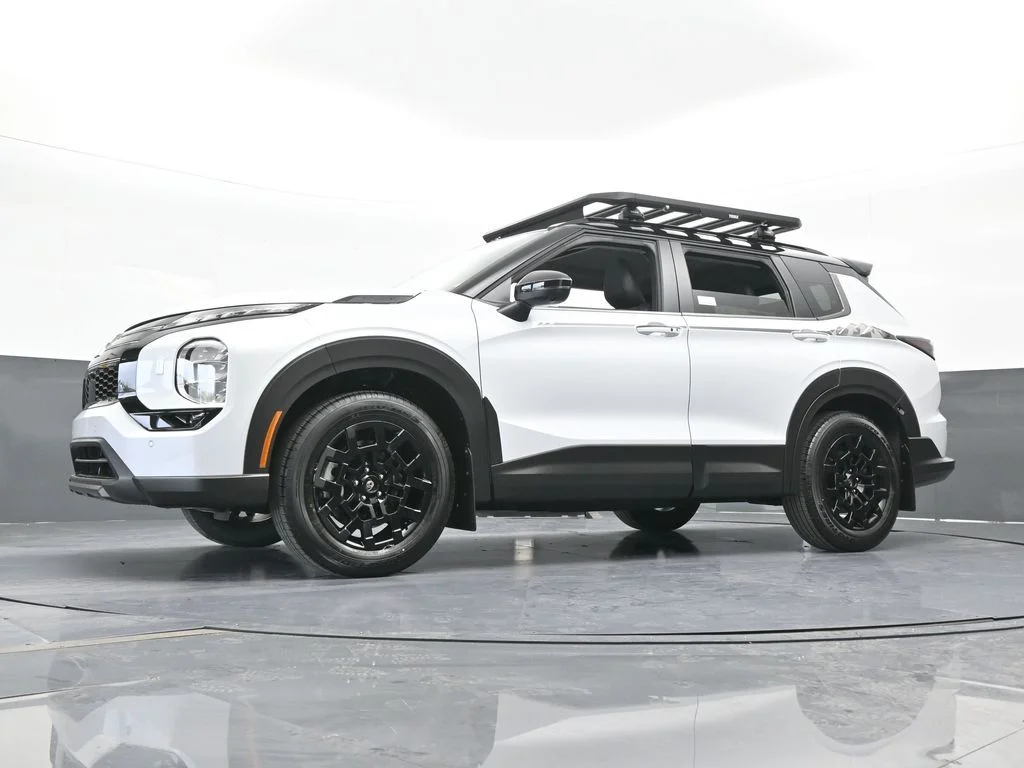 New 2026 White / Black Mitsubishi Trail Edition image 57