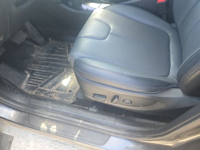 Used 2023  Hyundai SEL image 8