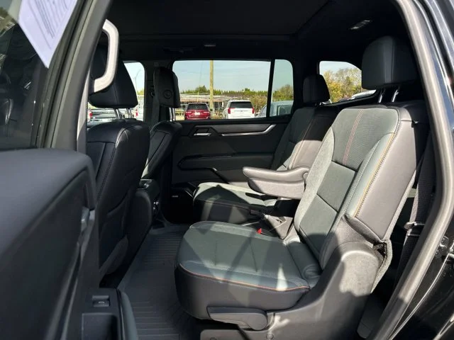 Used 2025 Black GMC AT4 image 18