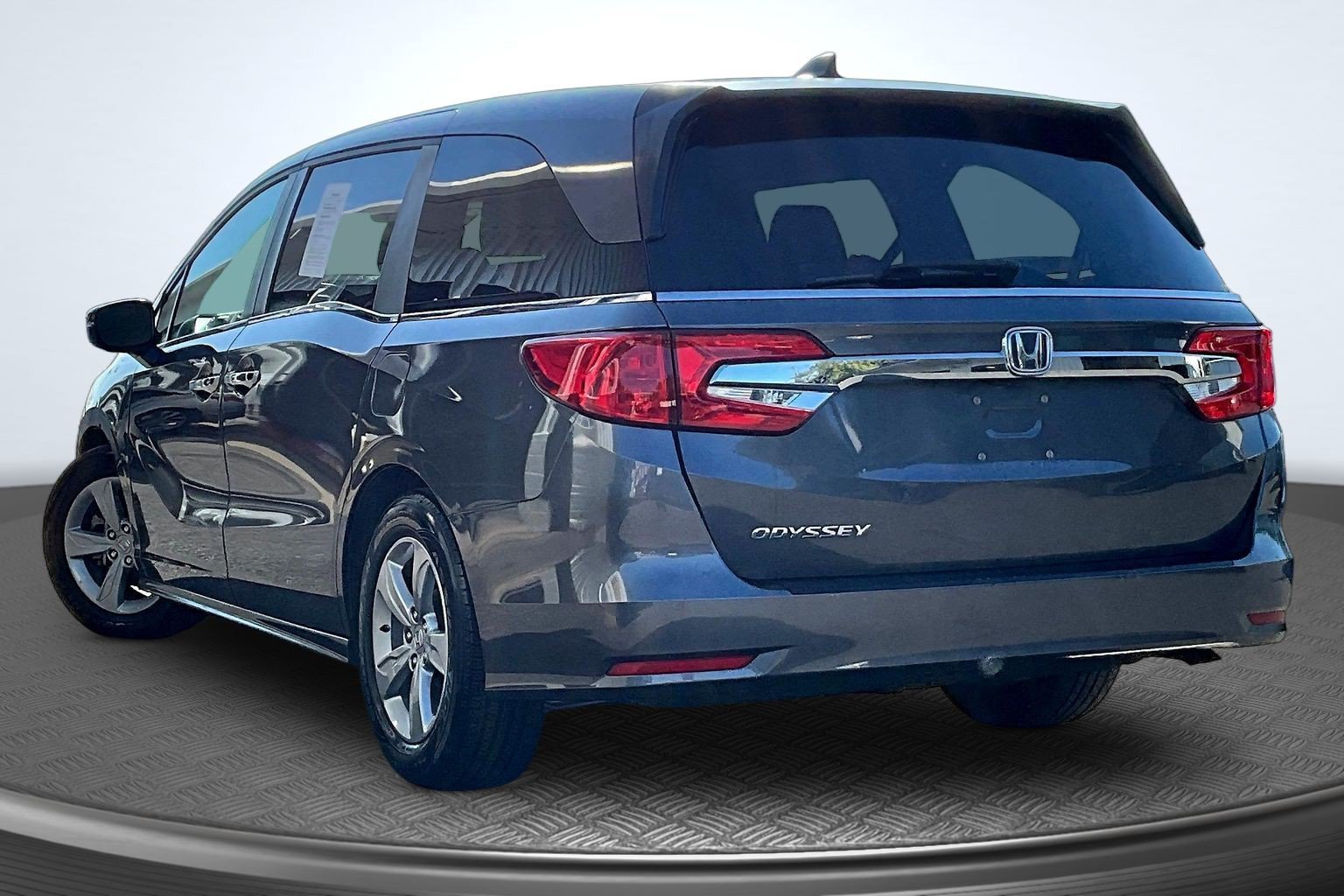 Used 2019 Gray Honda EX-L image 3
