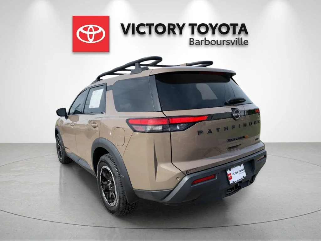 Used 2024  Nissan Rock Creek image 3