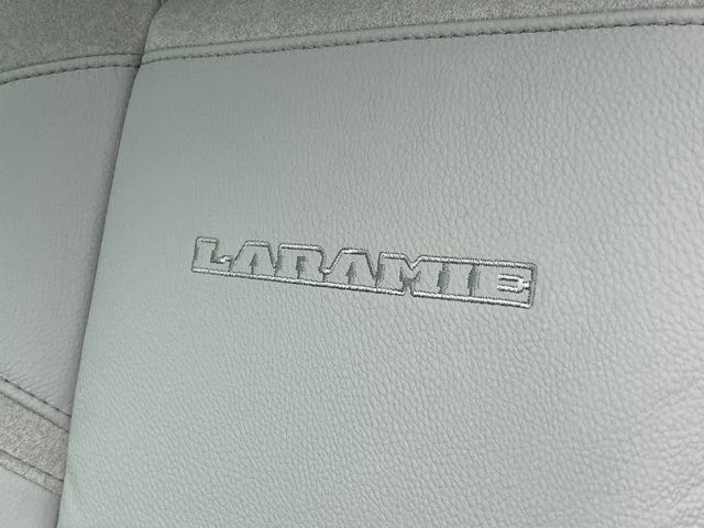 New 2026 Molten Red Pearl-Coat Exterior Paint RAM Laramie image 23