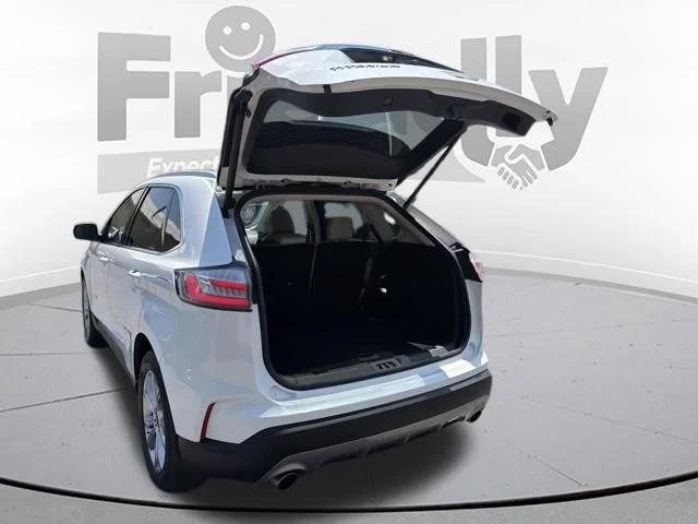 Used 2023 White Metallic Ford Titanium image 91