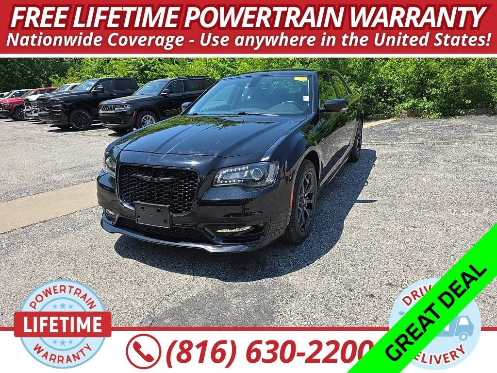 2021 Chrysler 300 Touring L AWD's photo
