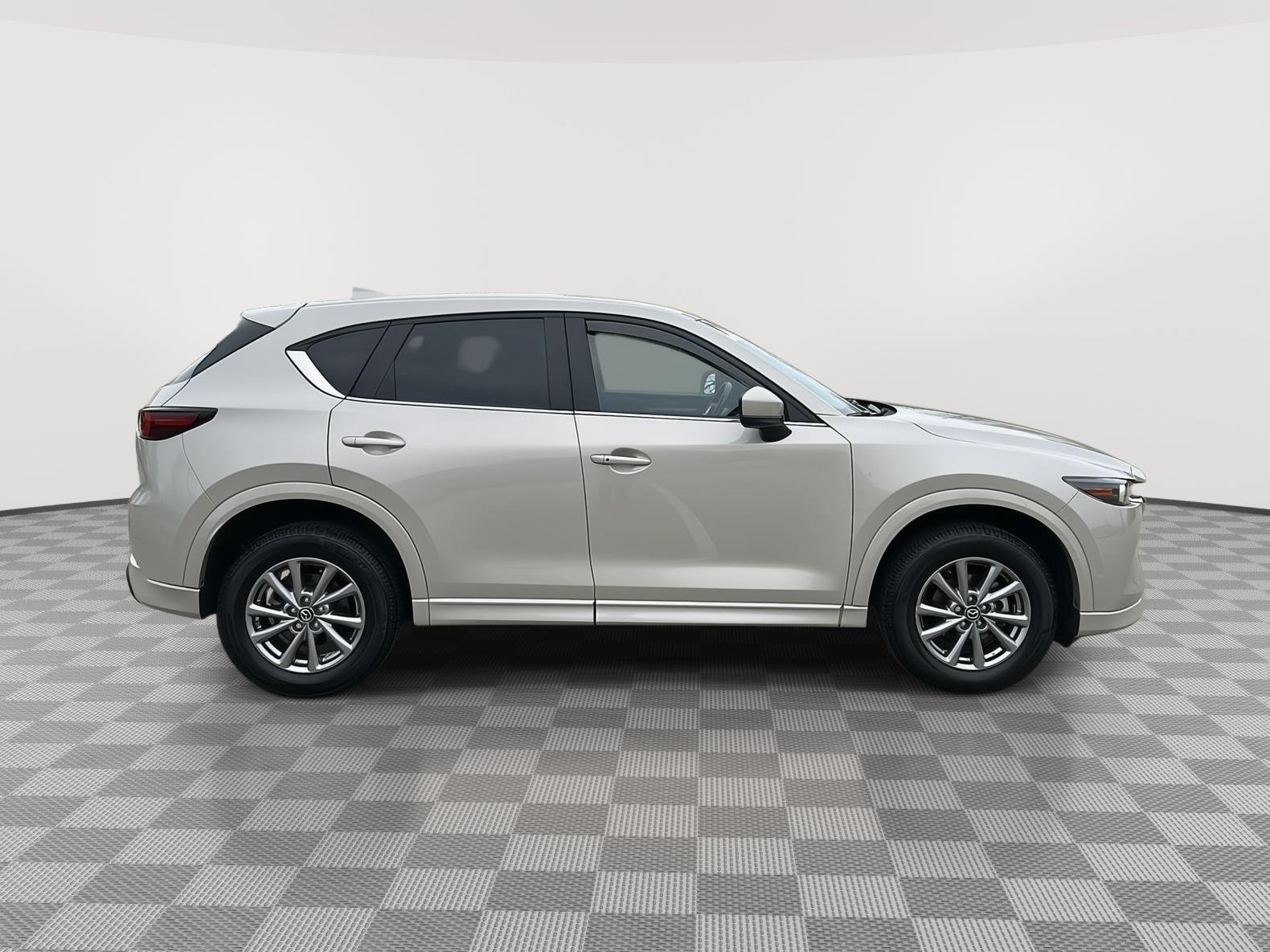 Used 2024 Platinum Quartz Metallic Mazda 2.5 S Preferred Package image 4