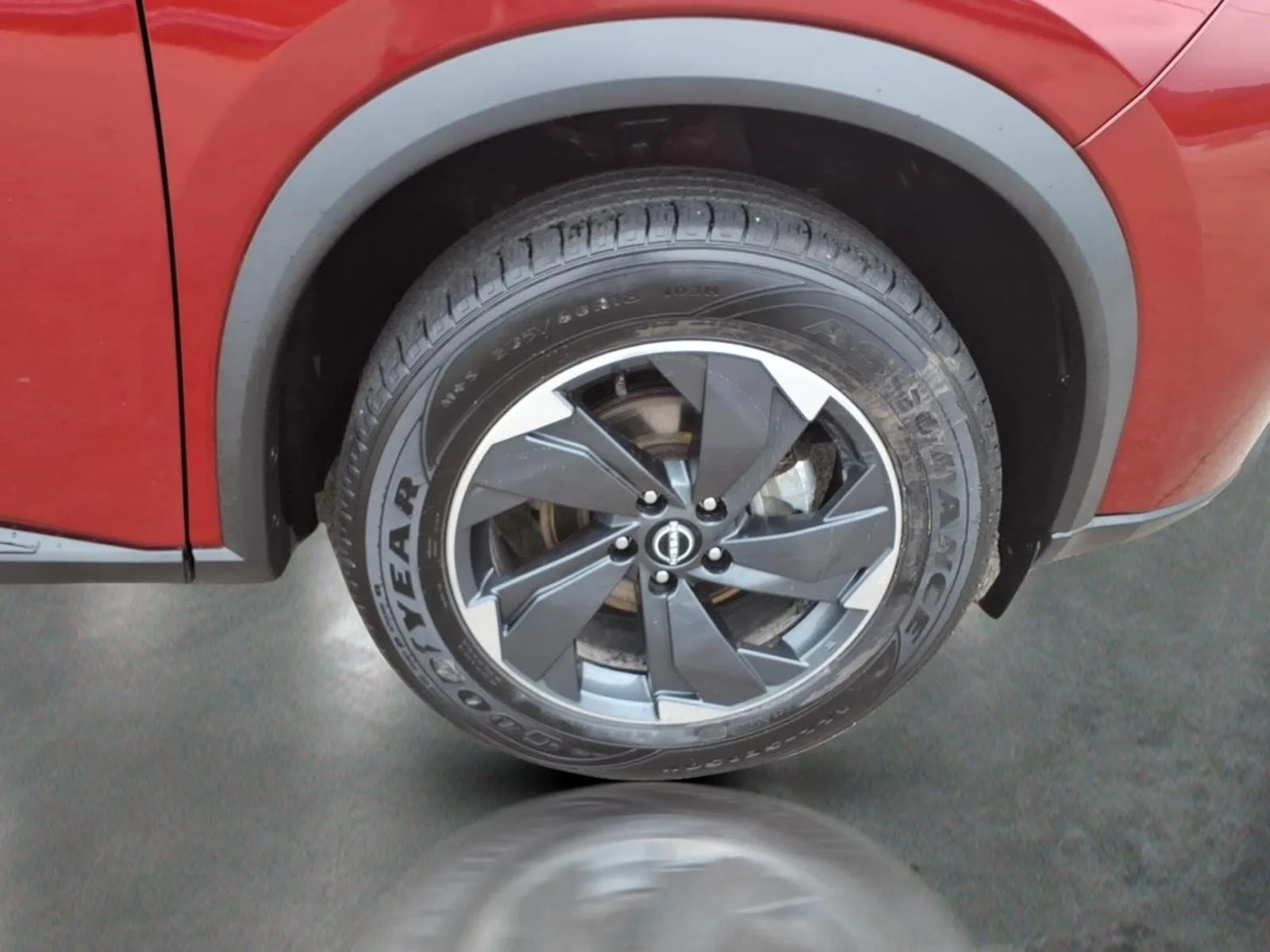 Used 2025 Scarlet Ember Tintcoat Nbl Nissan SV image 10