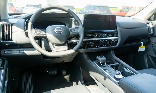 New 2026 Deep Ocean Blue Pearl Nissan SL image 10
