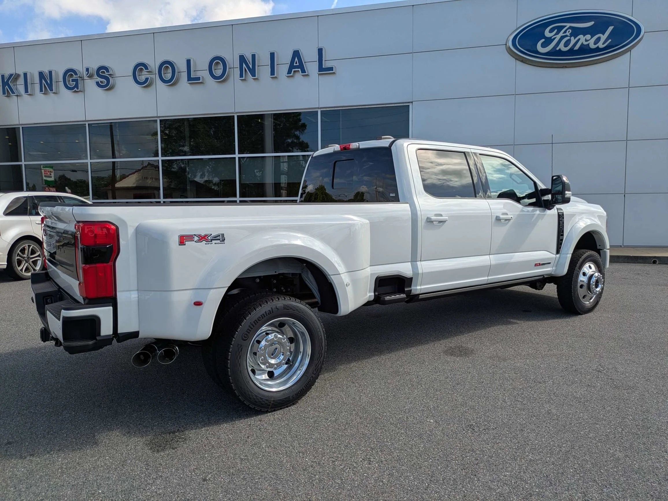 New 2026 Star White Metallic Tri-Coat Ford F-450® Platinum® image 4