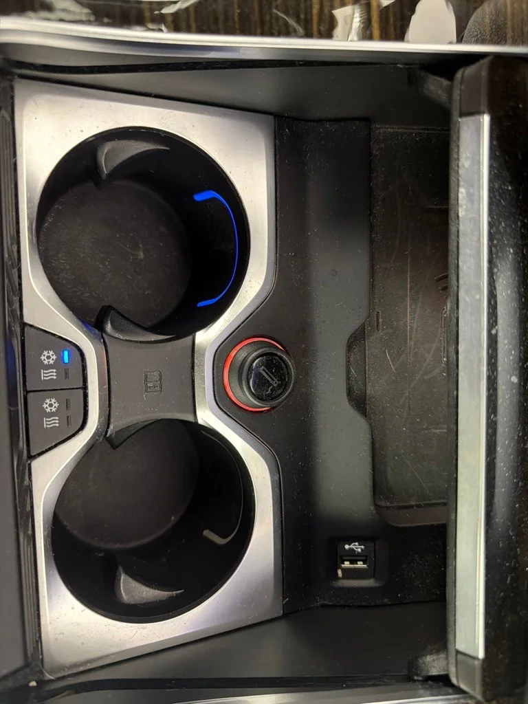 Used 2019 Black Sapphire Metallic BMW xDrive40i image 29