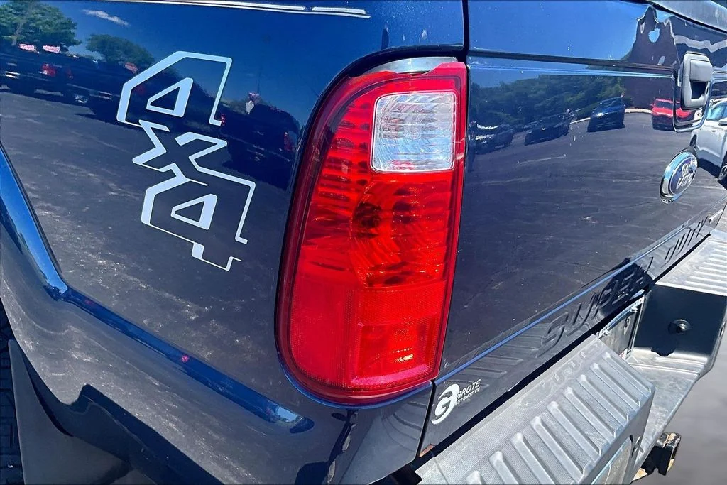 Used 2016 Blue Ford XLT image 27