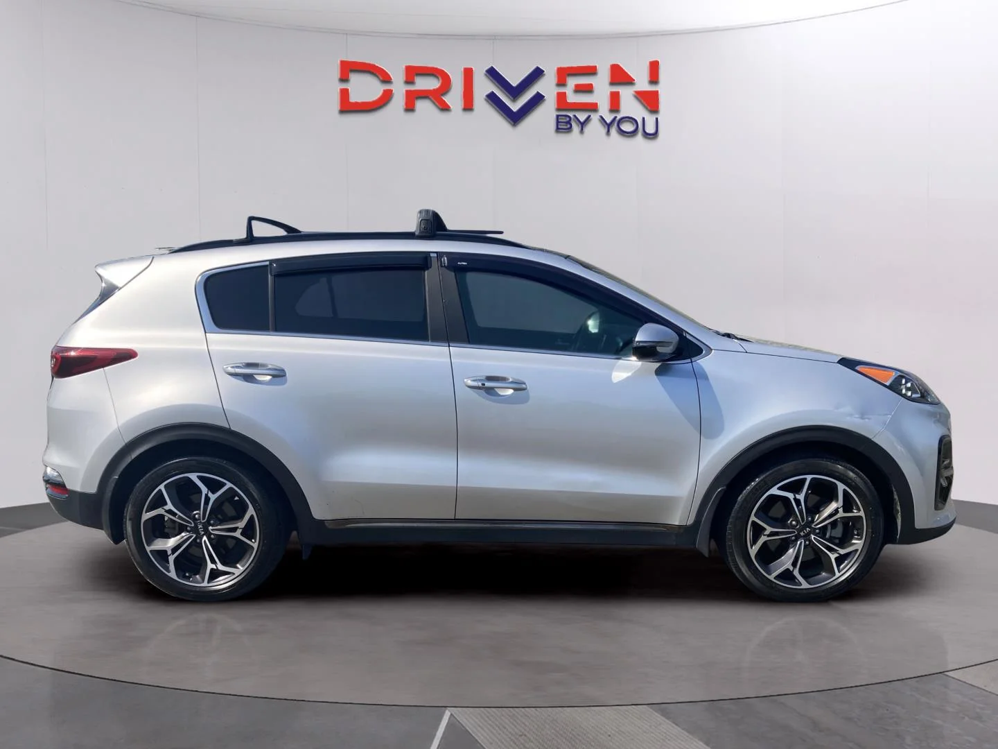 Used 2022 Sparkling Silver Kia SX Turbo image 7