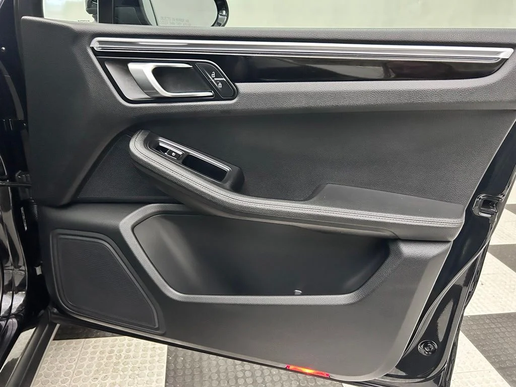 Used 2020 Black Porsche Base image 16