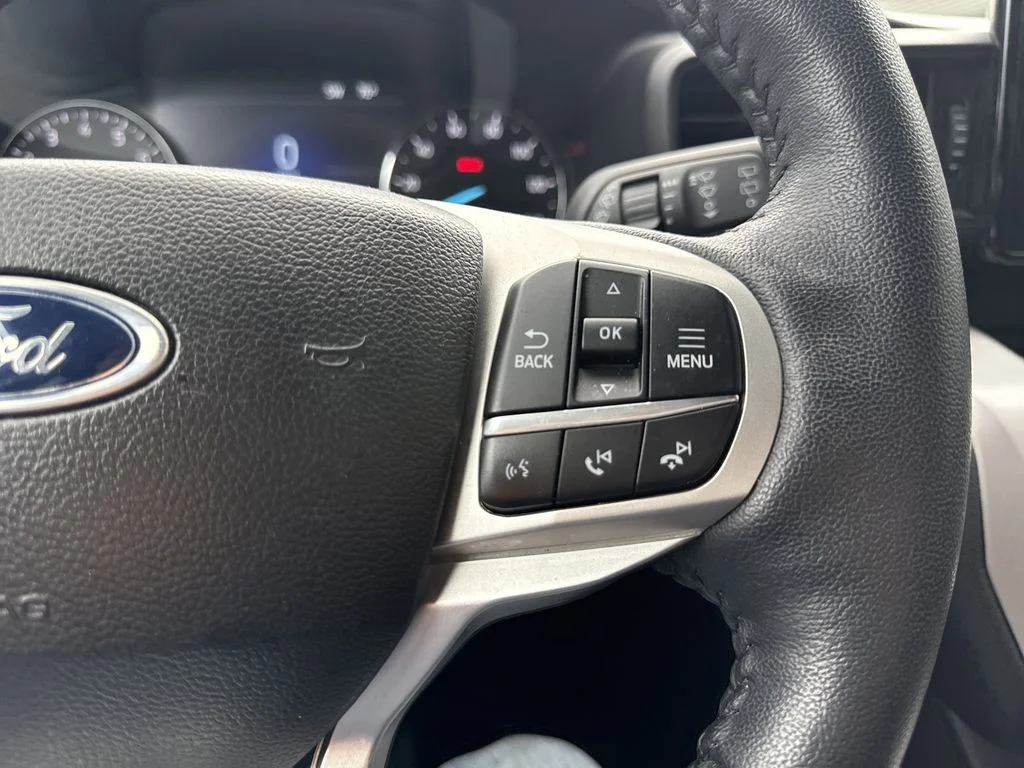 Used 2023 Silver Metallic Ford XLT image 20
