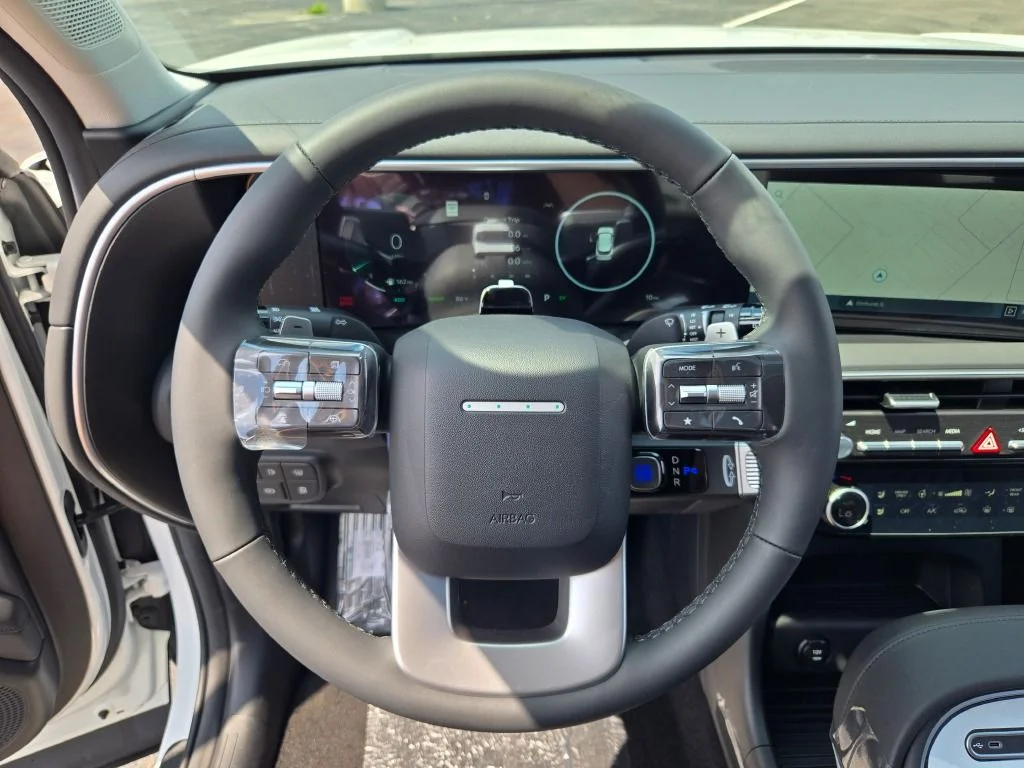New 2026 White Pearl Hyundai SEL Premium image 36