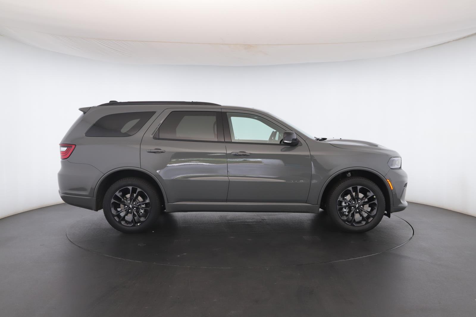 New 2026 Destroyer Gray Clear-Coat Exterior Paint Dodge GT Plus AWD image 31