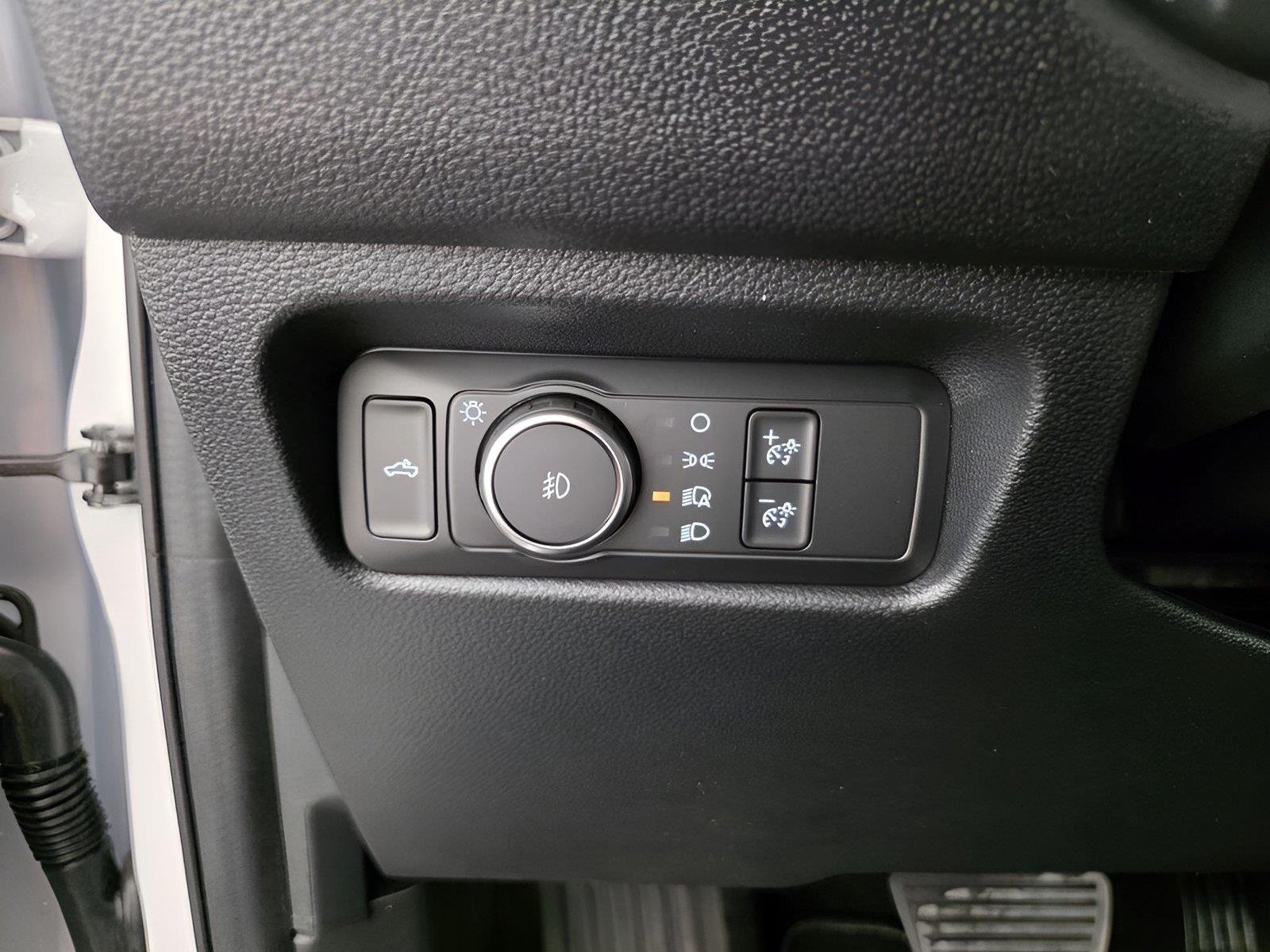 Used 2025 Oxford White Ford LARIAT image 35