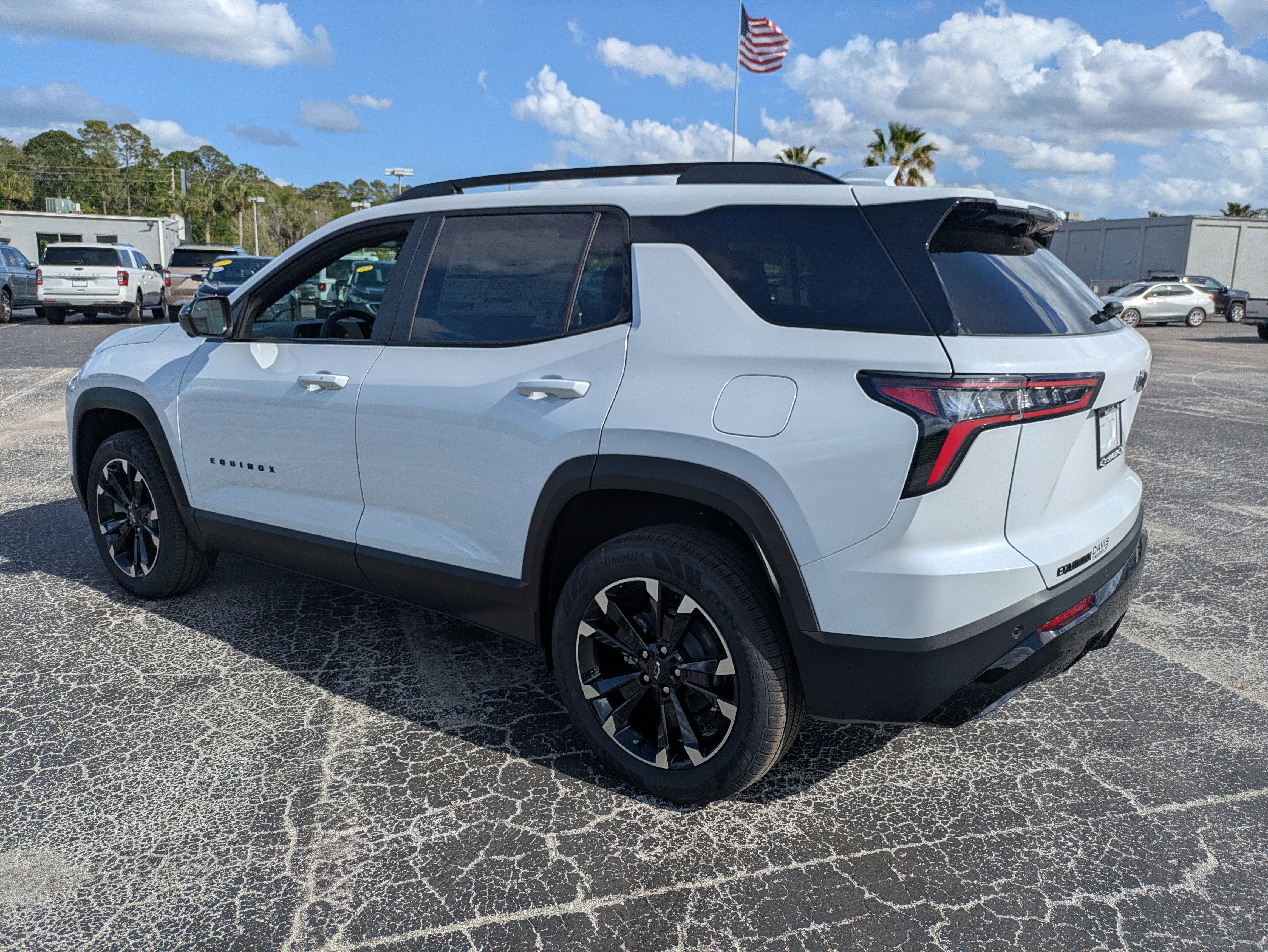 View vehicle photo 5