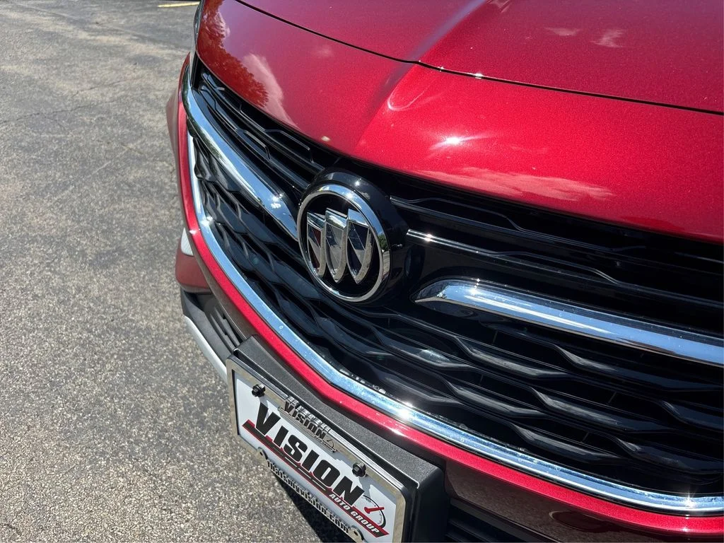 Used 2022 Red Buick Preferred image 16