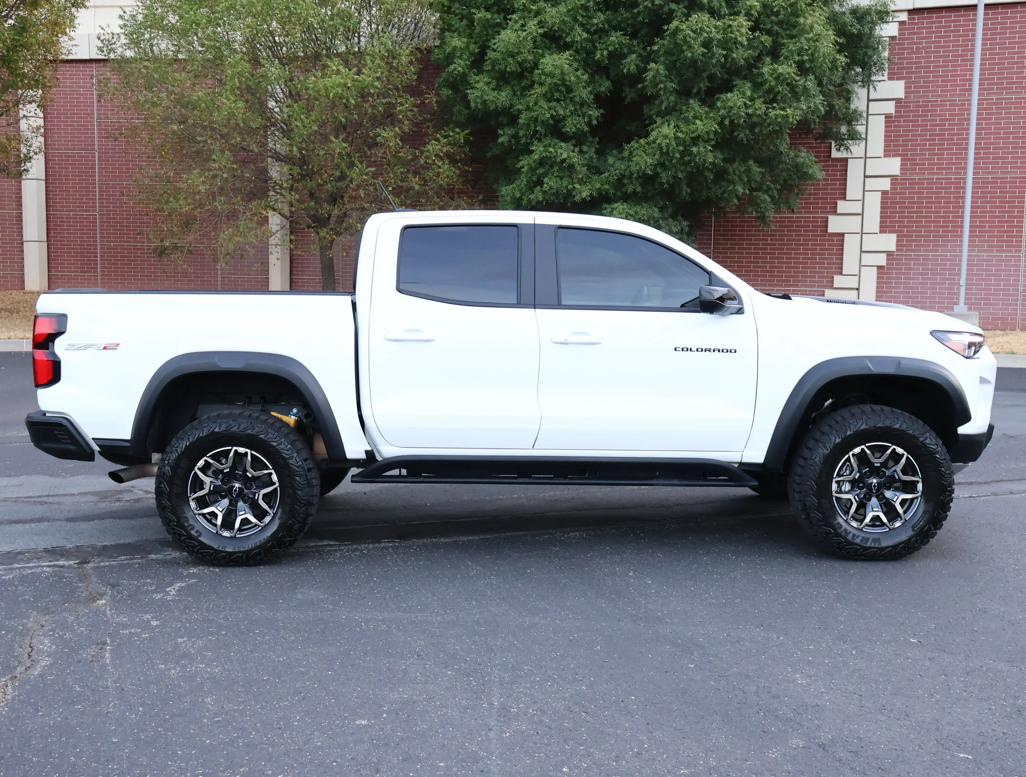 Used 2026 Summit White Chevrolet 4WD ZR2 image 38