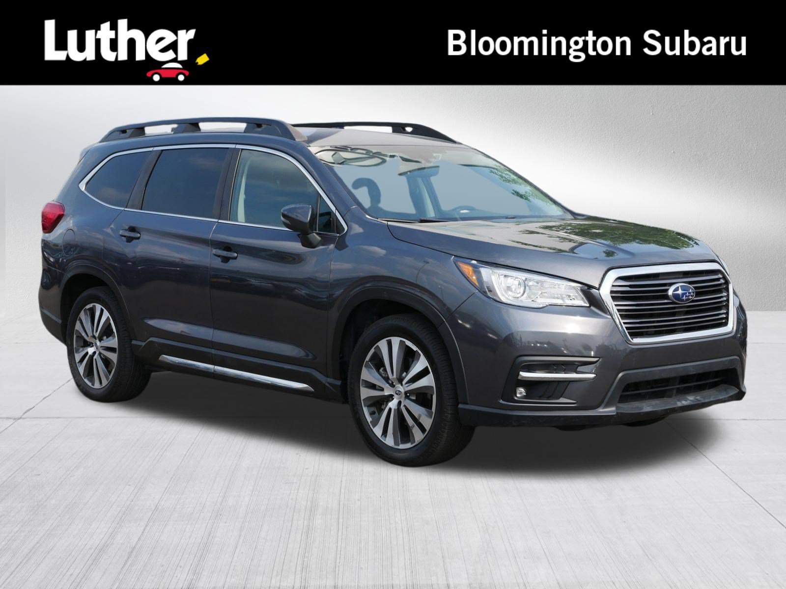 Used 2022 Magnetite Gray Metallic Subaru Limited image 1
