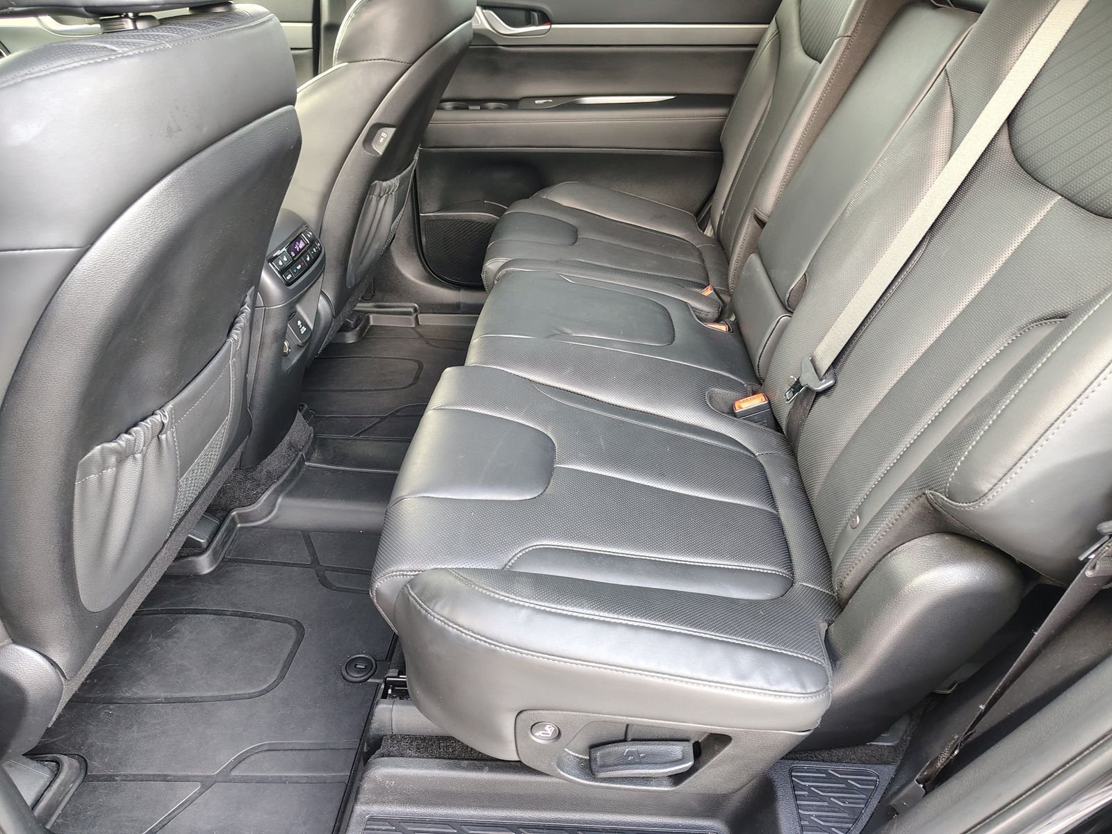 Used 2024 Black Hyundai SEL image 30