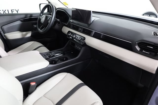 Used 2026 Gray Honda AWD RTL image 16