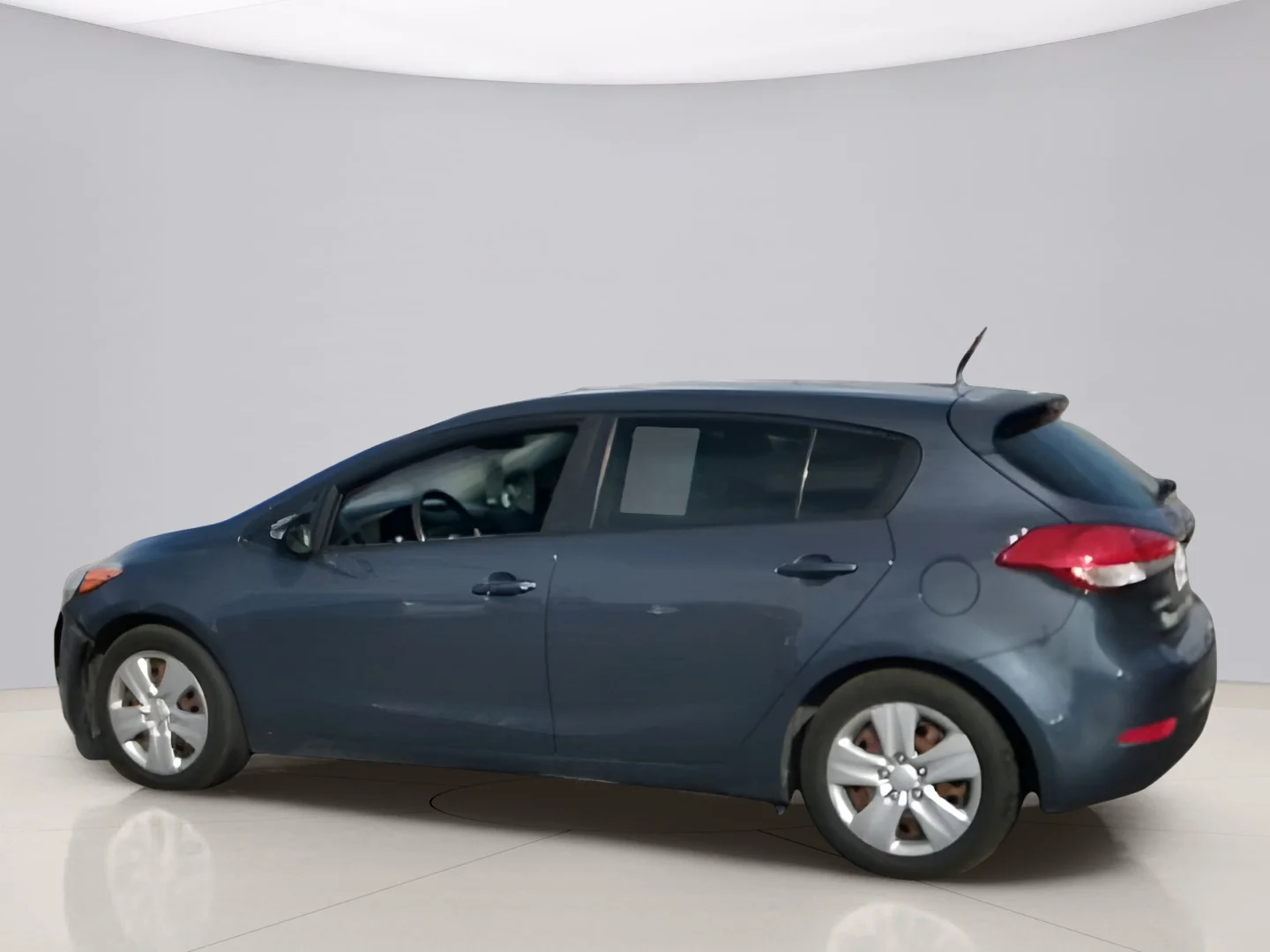 Used 2016 Gray Kia LX image 6
