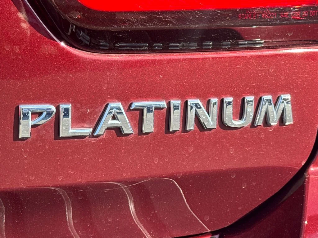 Used 2022 Coulis Red Nissan Platinum image 40