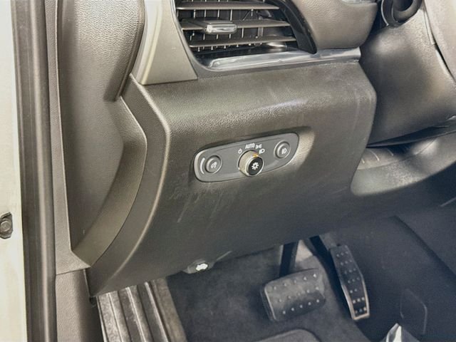 Used 2020 Silver Chevrolet LT image 10