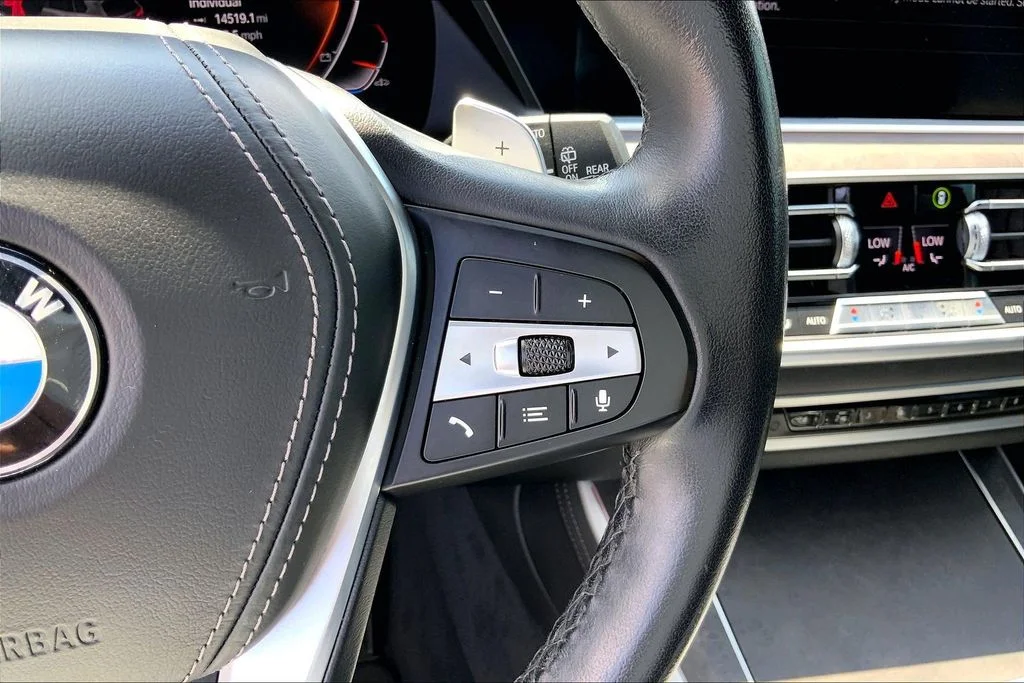Used 2023 Gray BMW xDrive40i image 12