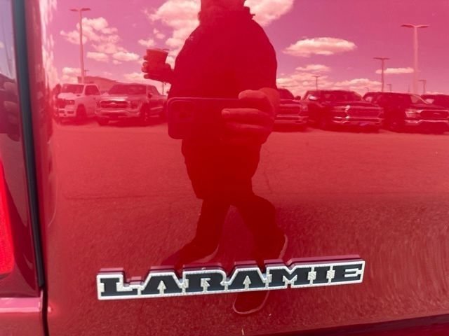 New 2026 Molten Red Pearl-Coat Exterior Paint RAM Laramie image 10